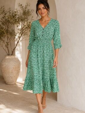 BUGYAL Green Leafy Print Midi Dress by Subhai Apparel